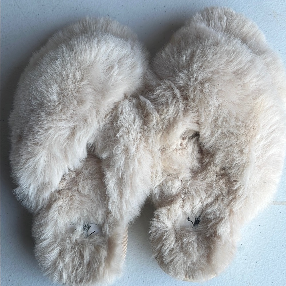 Fluffy Cream Slippers
